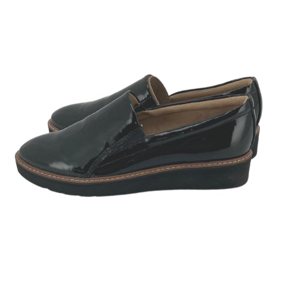 Naturalizer | Women's Effie Loafer | Black | Size 8 - Picture 3 of 5